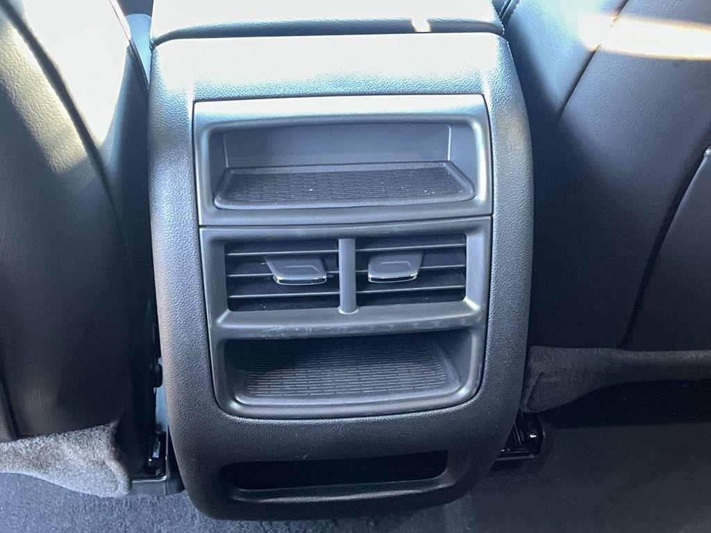 new 2025 Cadillac XT5 car, priced at $59,290