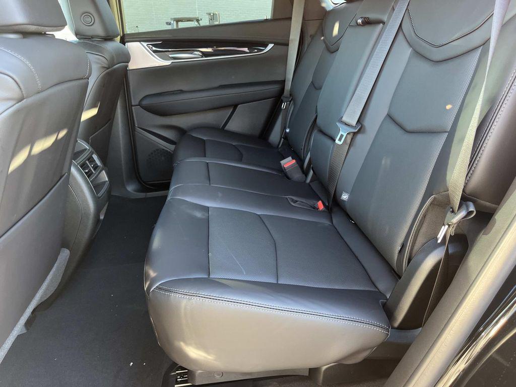 new 2025 Cadillac XT5 car, priced at $59,290