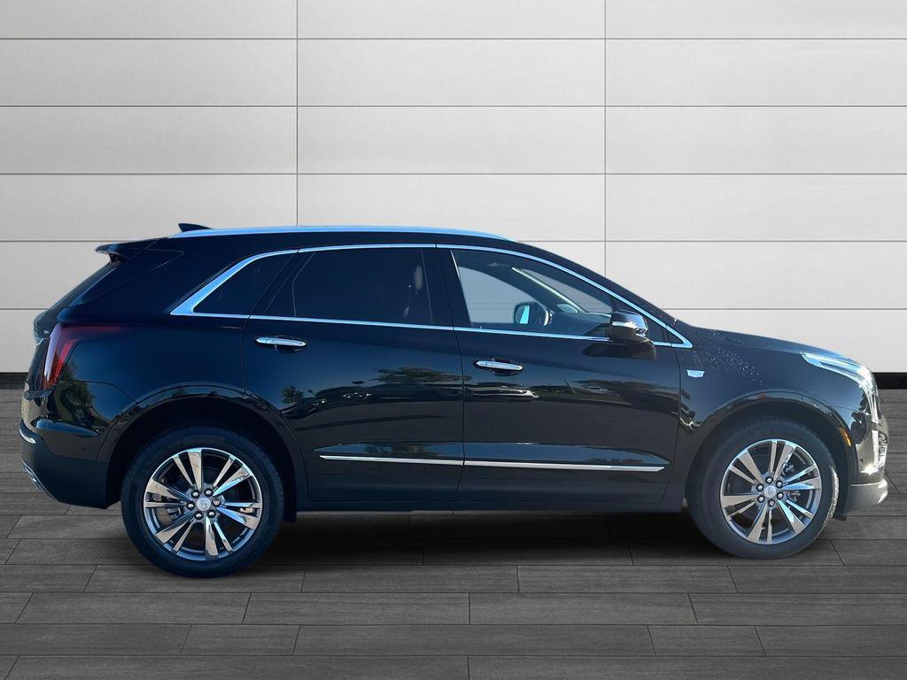 new 2025 Cadillac XT5 car, priced at $59,290