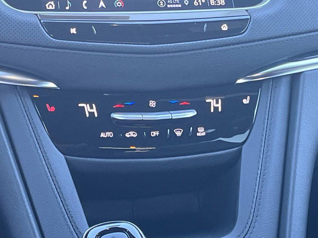 new 2025 Cadillac XT5 car, priced at $59,290