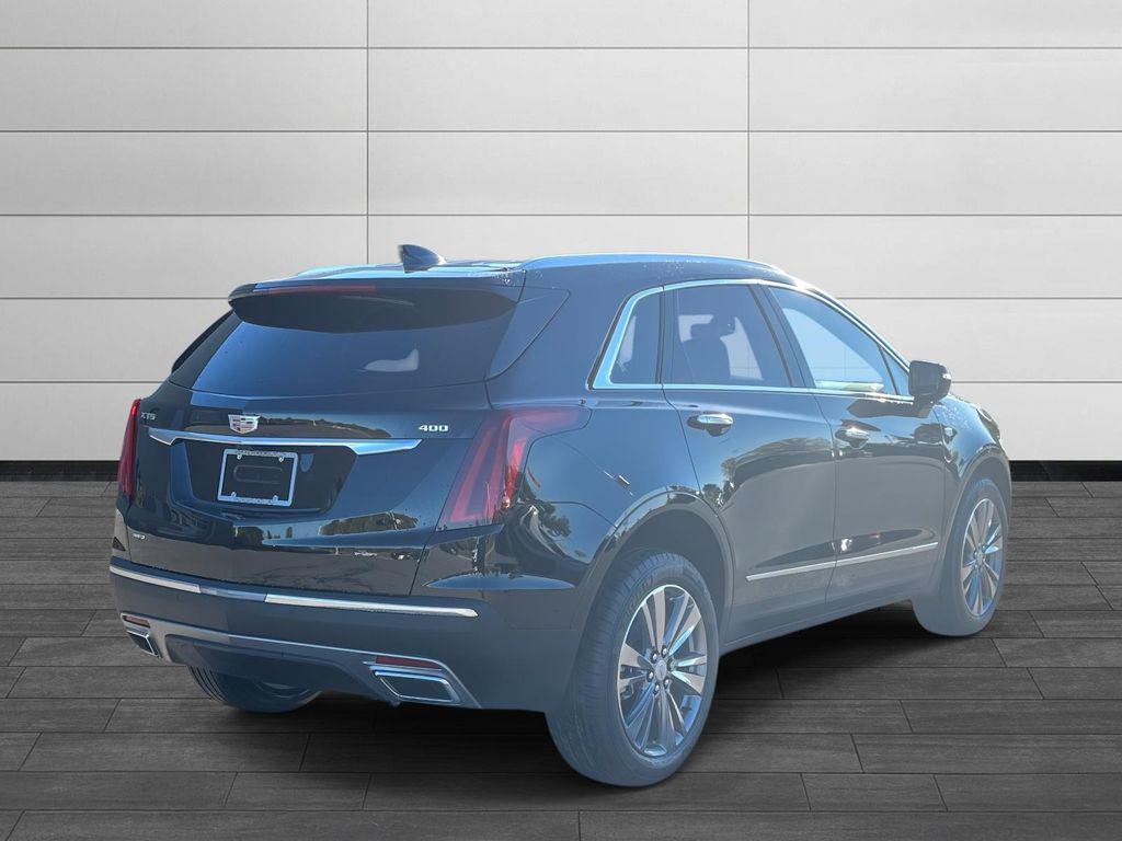 new 2025 Cadillac XT5 car, priced at $59,290