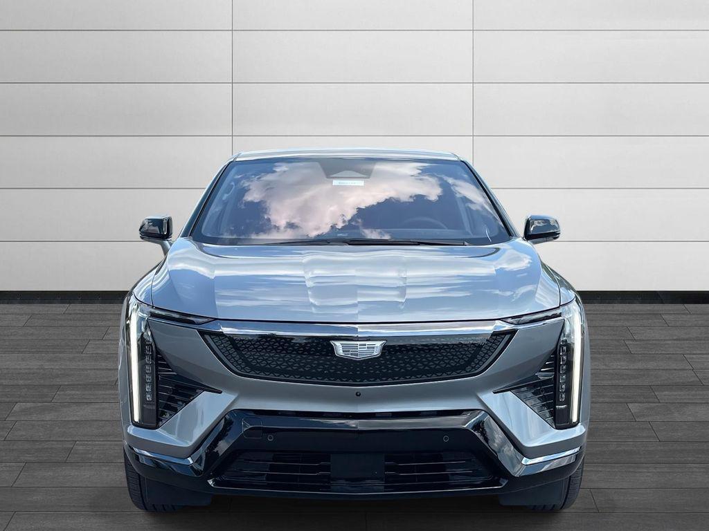 new 2025 Cadillac OPTIQ car, priced at $56,215