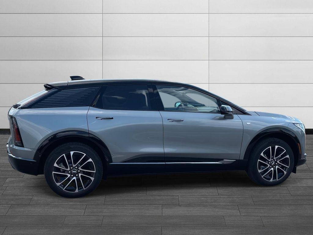 new 2025 Cadillac OPTIQ car, priced at $56,215
