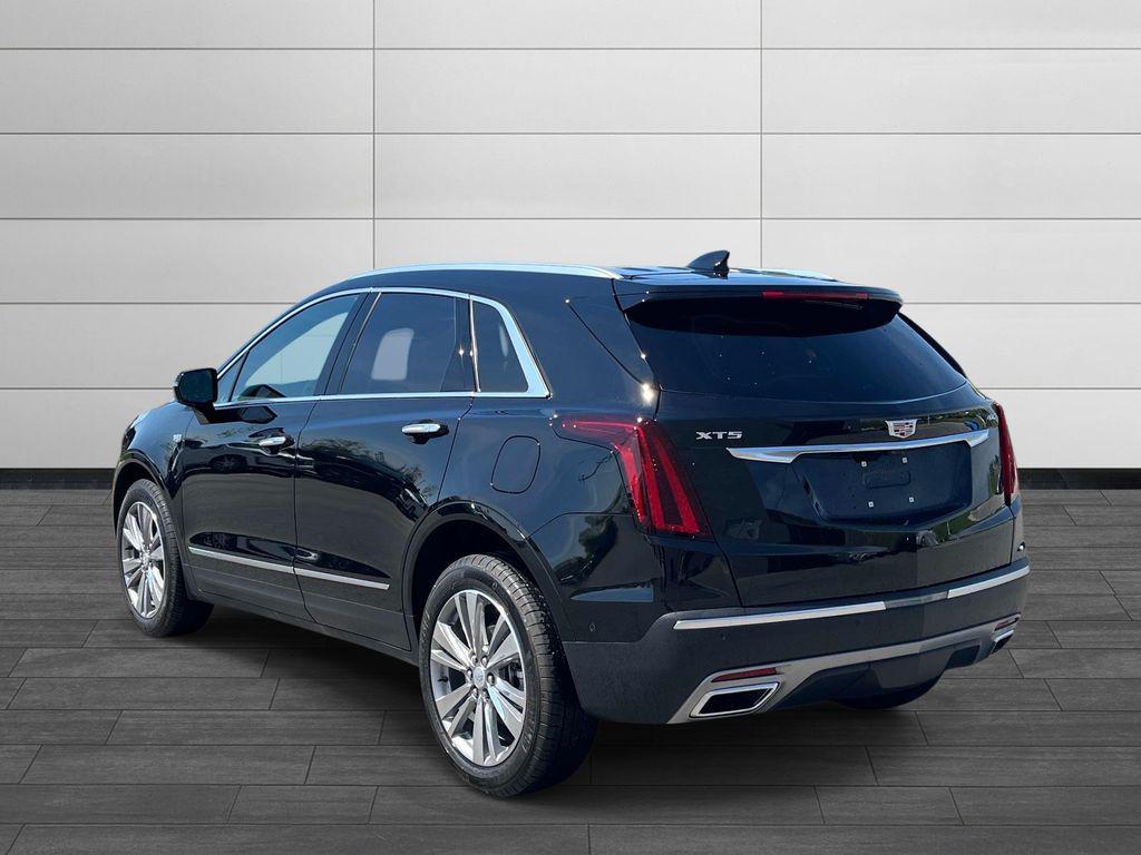 new 2026 Cadillac XT5 car, priced at $59,995