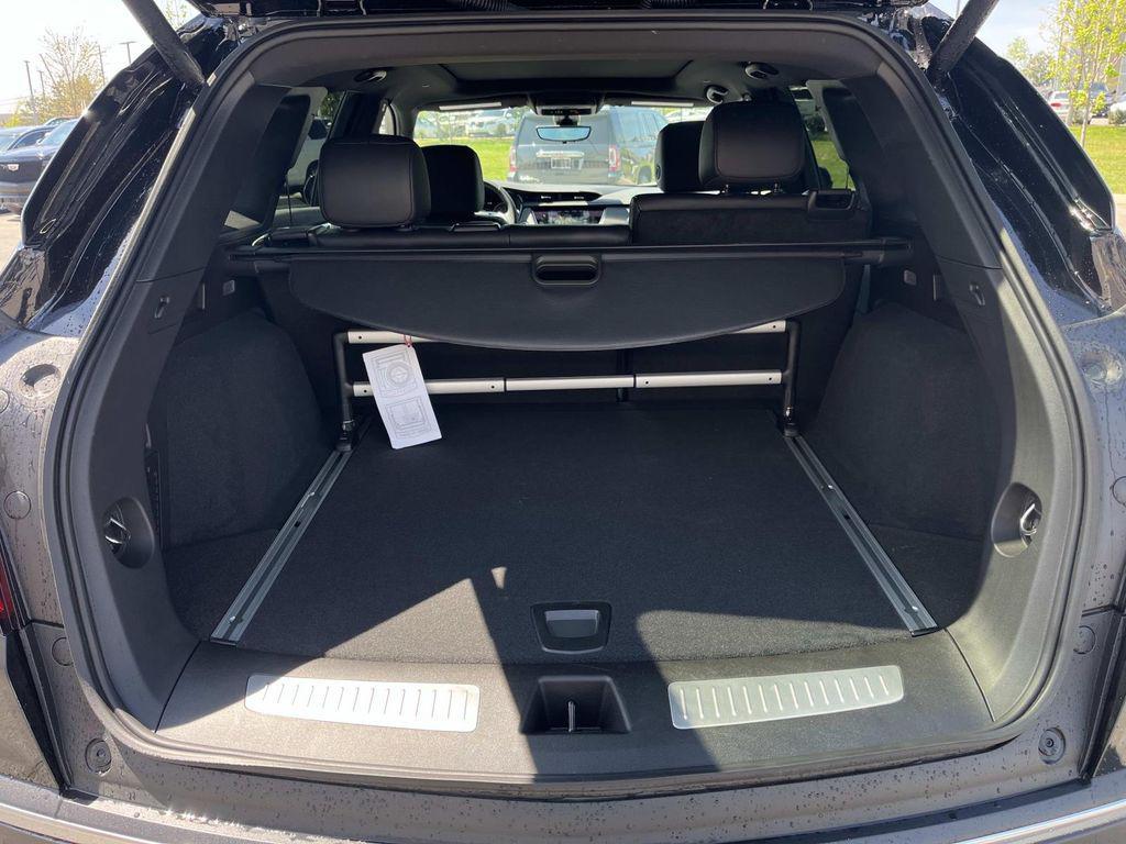 new 2026 Cadillac XT5 car, priced at $59,995