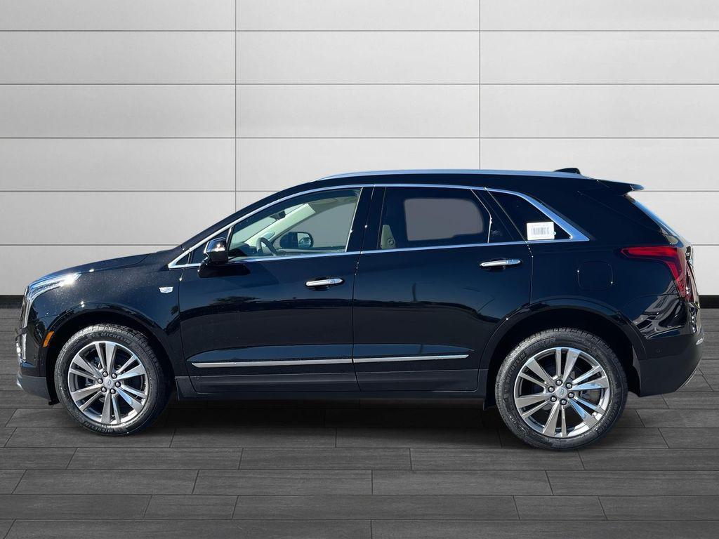 new 2025 Cadillac XT5 car, priced at $58,290