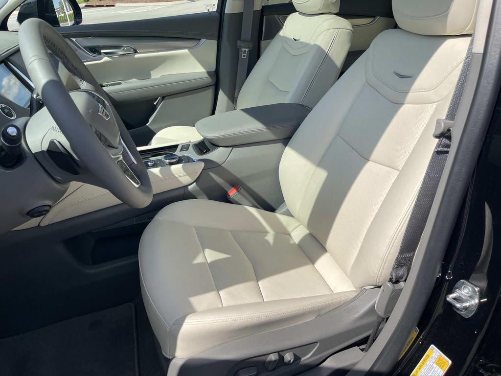 new 2026 Cadillac XT5 car, priced at $62,095