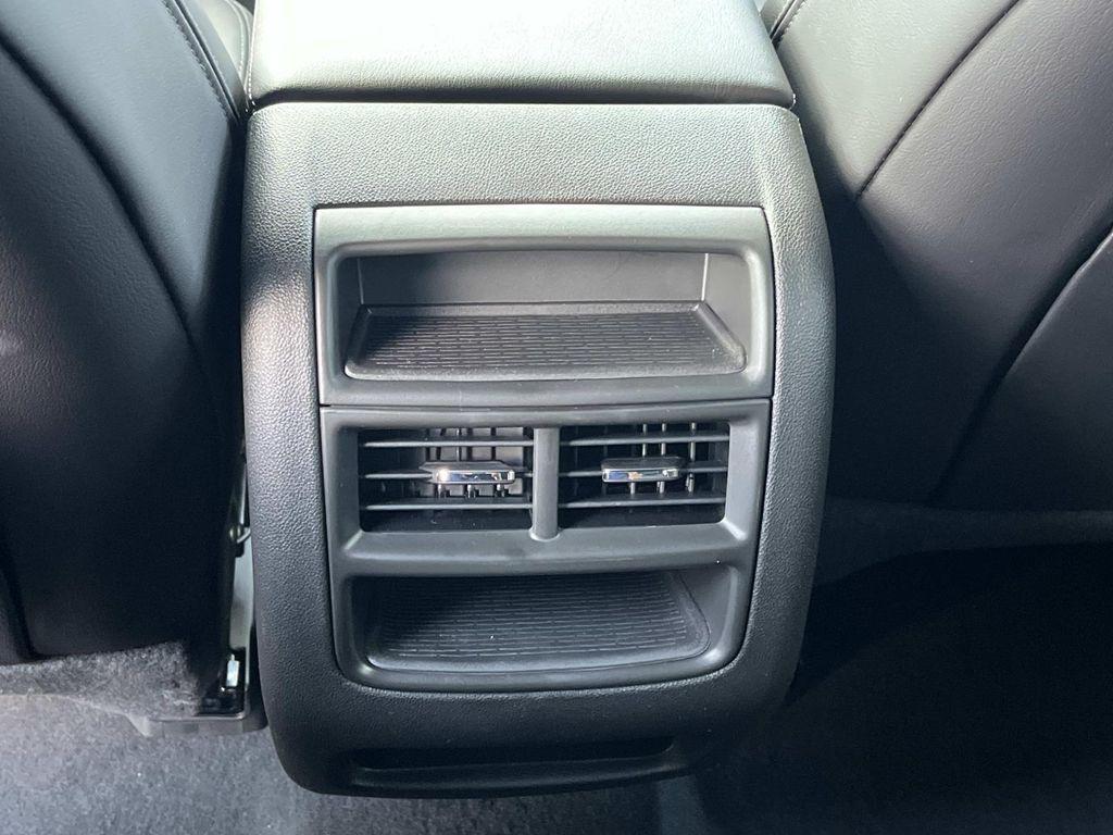 new 2025 Cadillac XT5 car, priced at $58,890