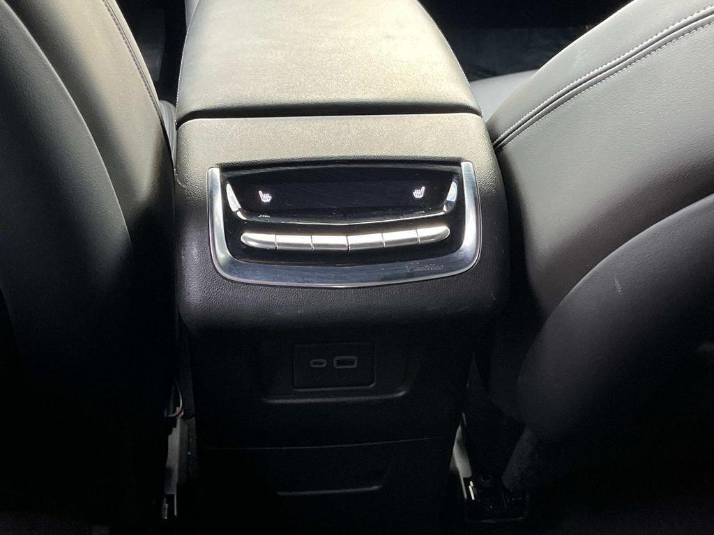 used 2024 Cadillac XT6 car, priced at $43,593