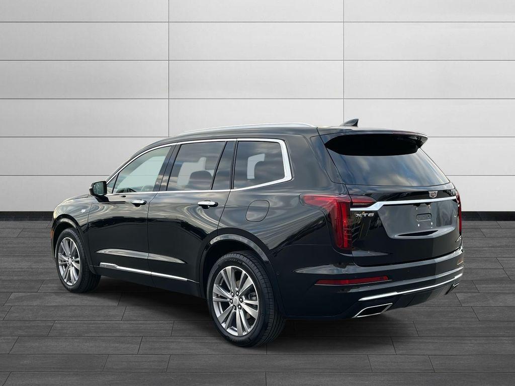 used 2024 Cadillac XT6 car, priced at $43,593