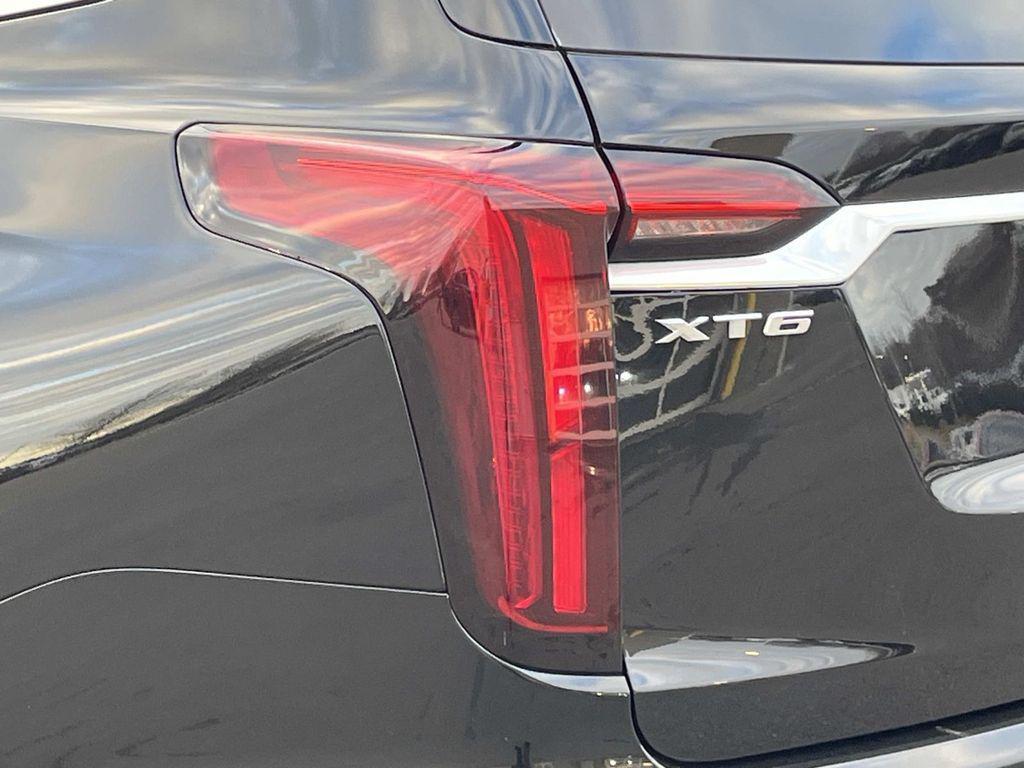 used 2024 Cadillac XT6 car, priced at $43,593