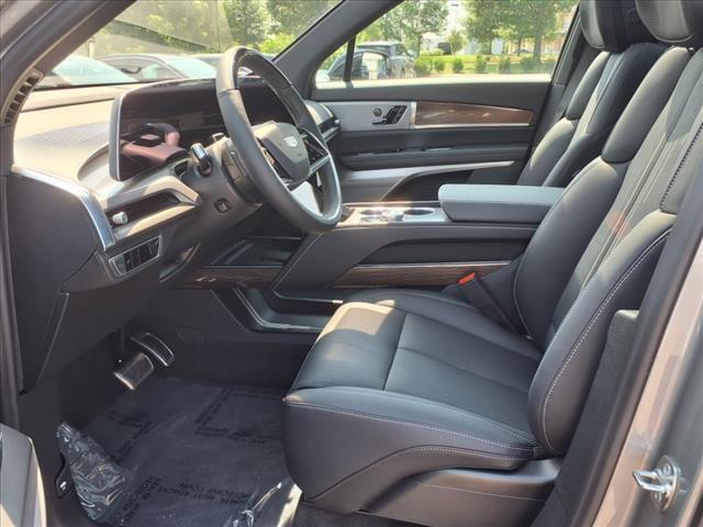 new 2026 Cadillac VISTIQ car, priced at $79,890