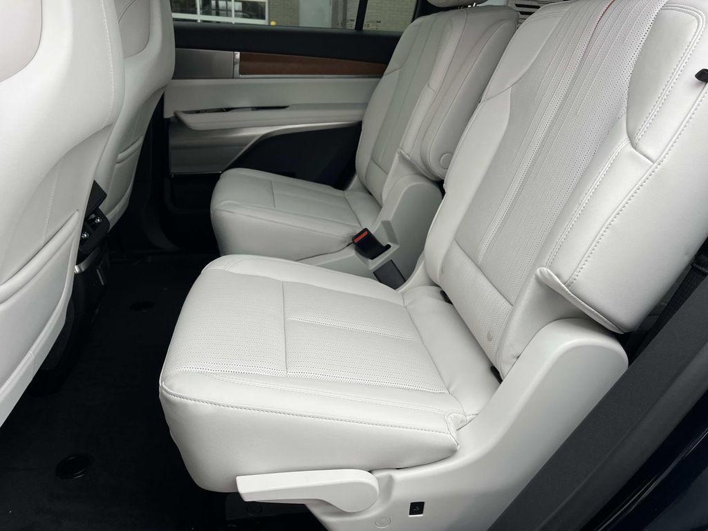 new 2026 Cadillac VISTIQ car, priced at $81,515