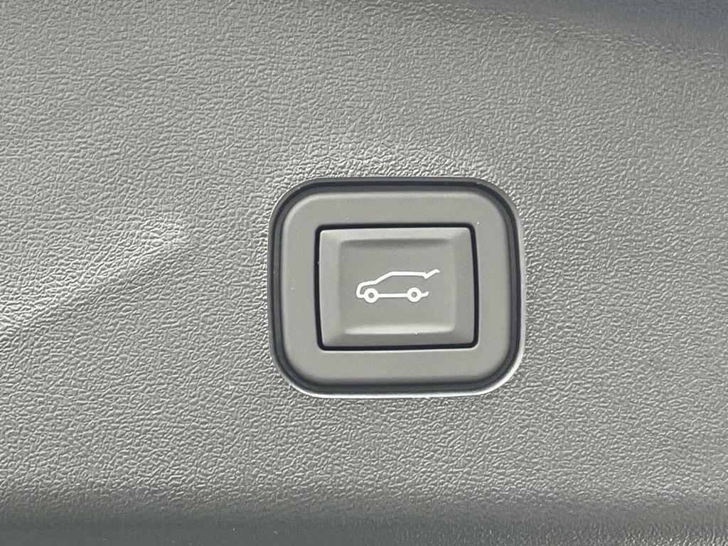 new 2026 Cadillac VISTIQ car, priced at $81,515