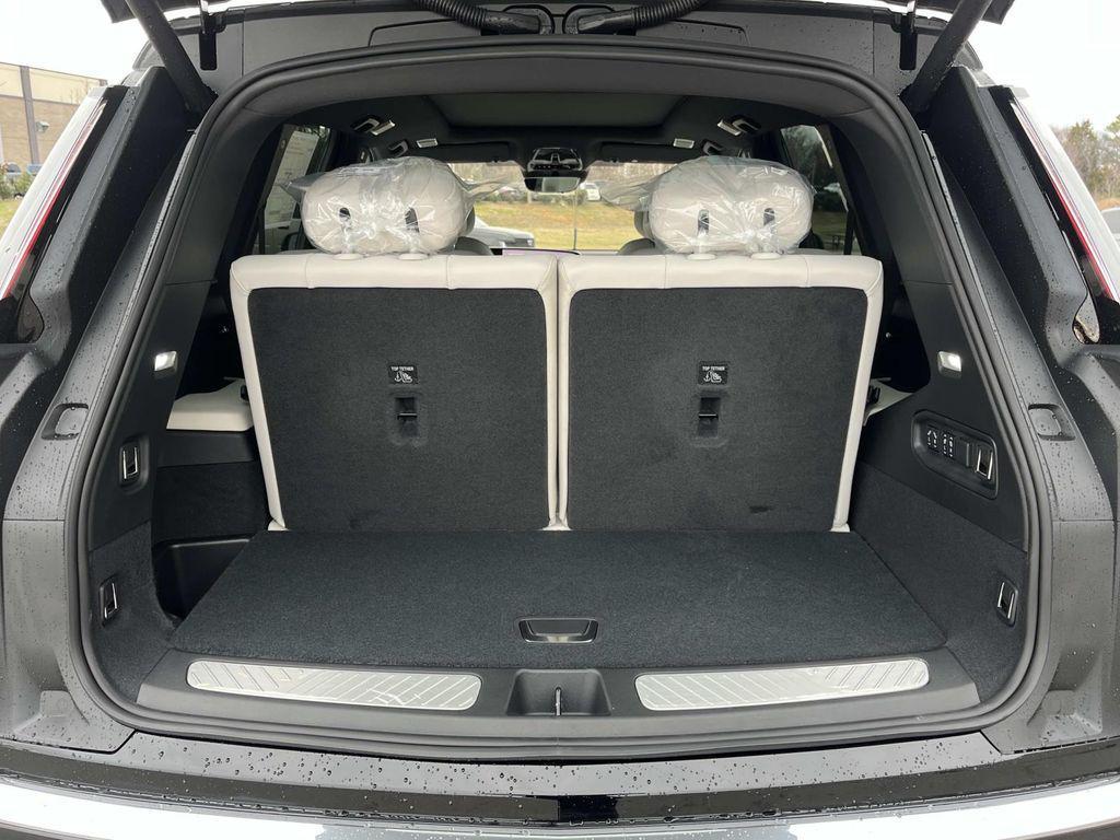 new 2026 Cadillac VISTIQ car, priced at $81,515