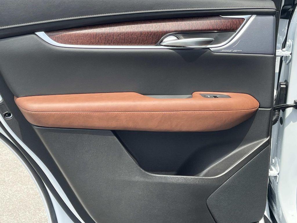 new 2026 Cadillac XT5 car, priced at $67,265