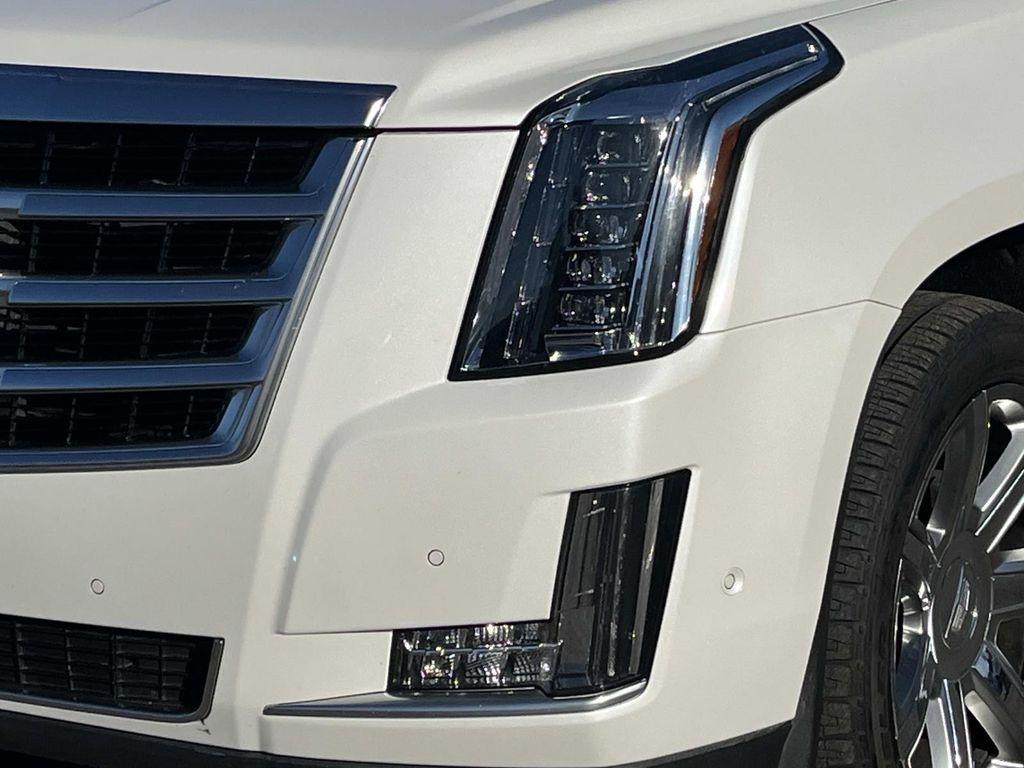 used 2017 Cadillac Escalade car, priced at $24,991