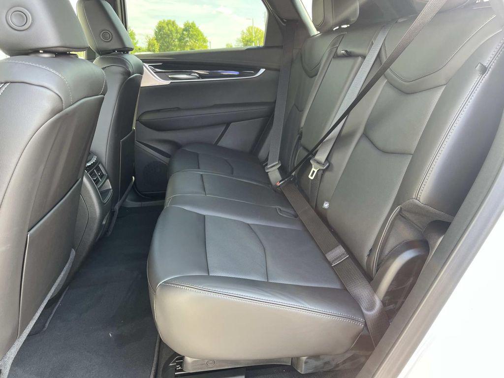 new 2025 Cadillac XT5 car, priced at $54,515