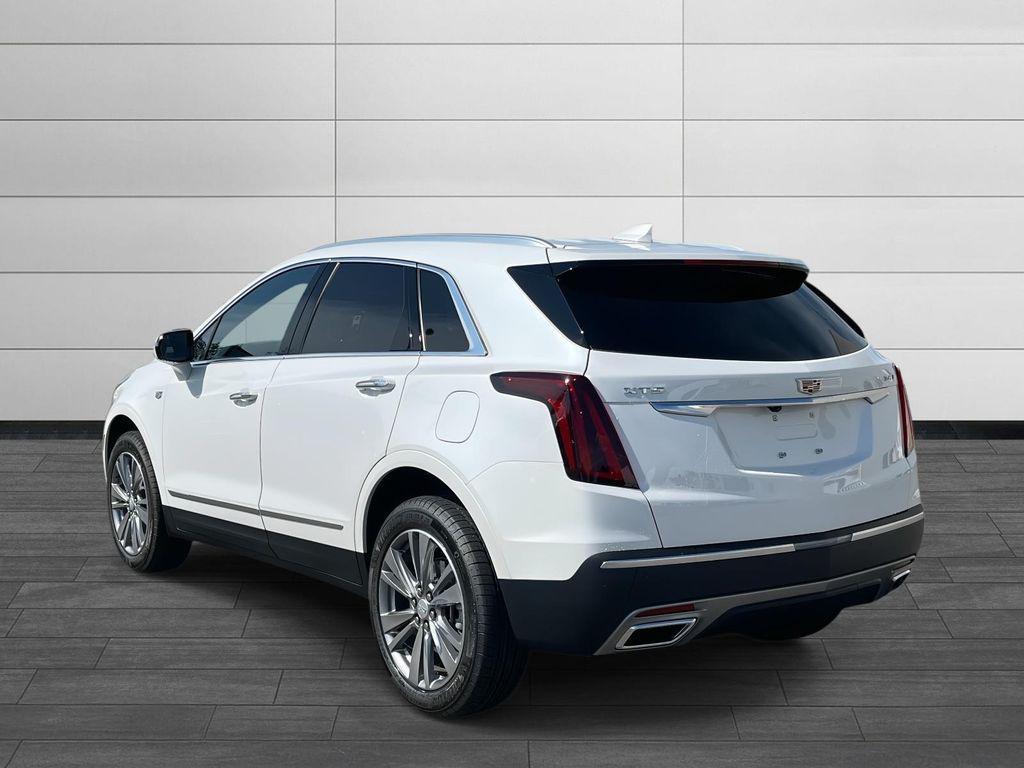 new 2025 Cadillac XT5 car, priced at $54,515