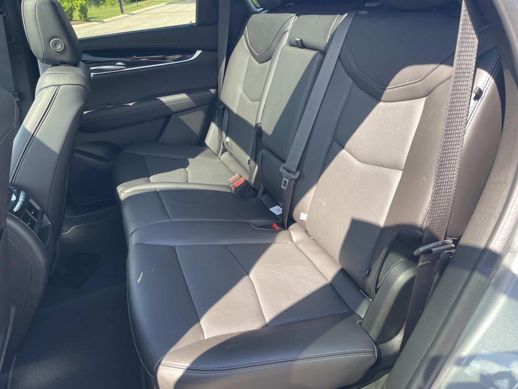 new 2026 Cadillac XT5 car, priced at $61,470