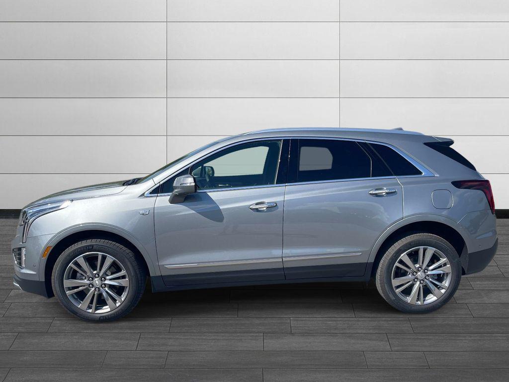 new 2026 Cadillac XT5 car, priced at $61,470