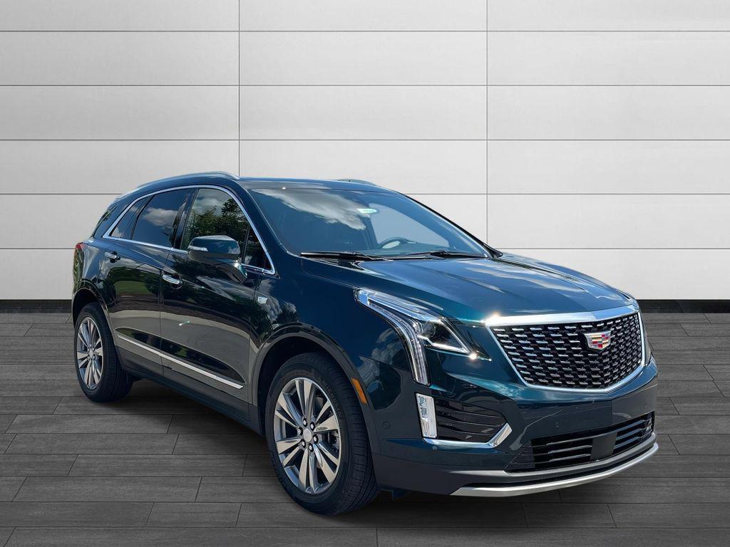 new 2025 Cadillac XT5 car, priced at $58,290