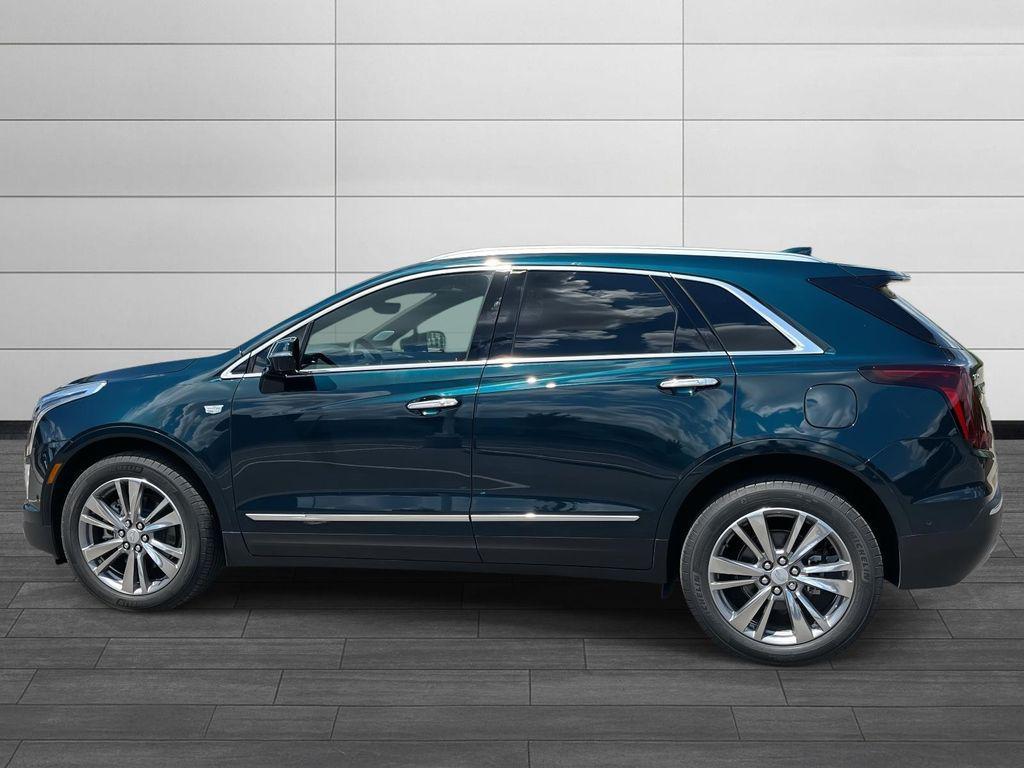 new 2025 Cadillac XT5 car, priced at $58,290