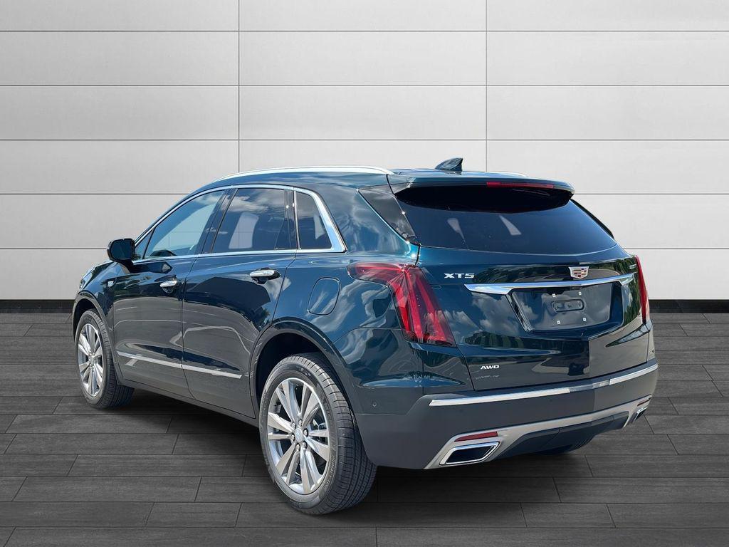 new 2025 Cadillac XT5 car, priced at $58,290