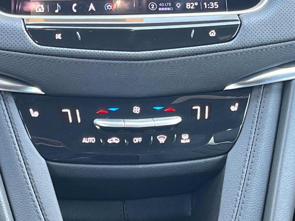 new 2025 Cadillac XT5 car, priced at $58,290