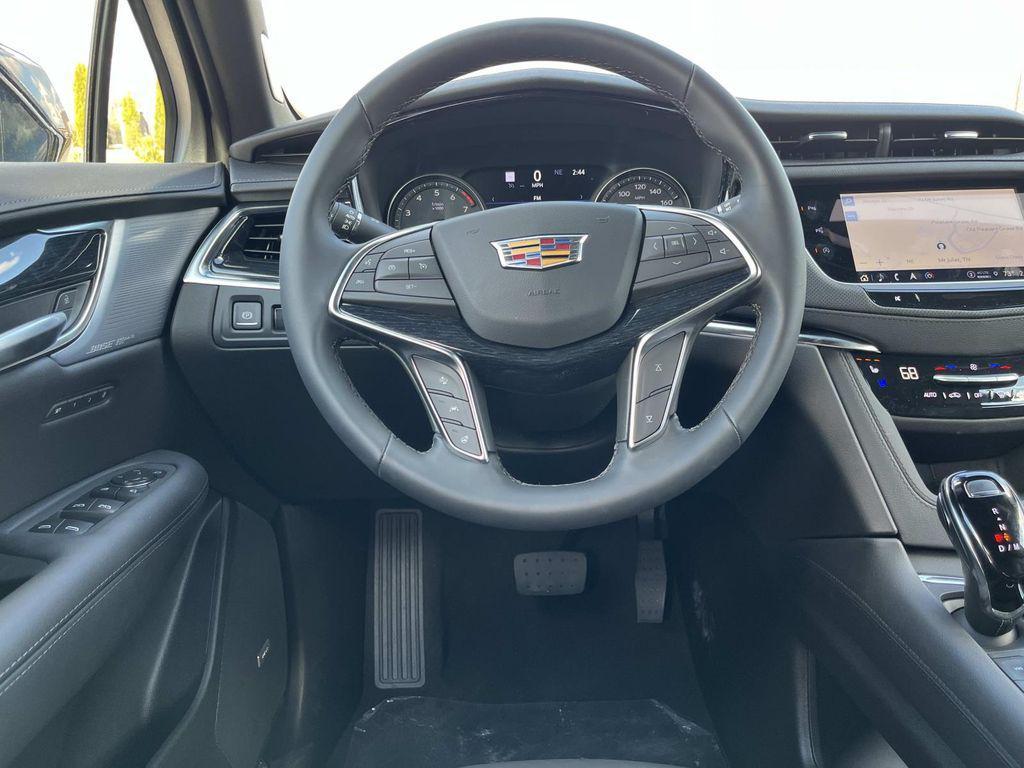 new 2026 Cadillac XT5 car, priced at $58,420