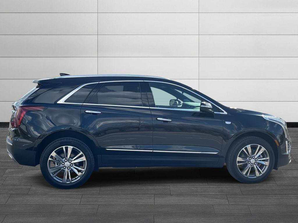 new 2026 Cadillac XT5 car, priced at $58,420