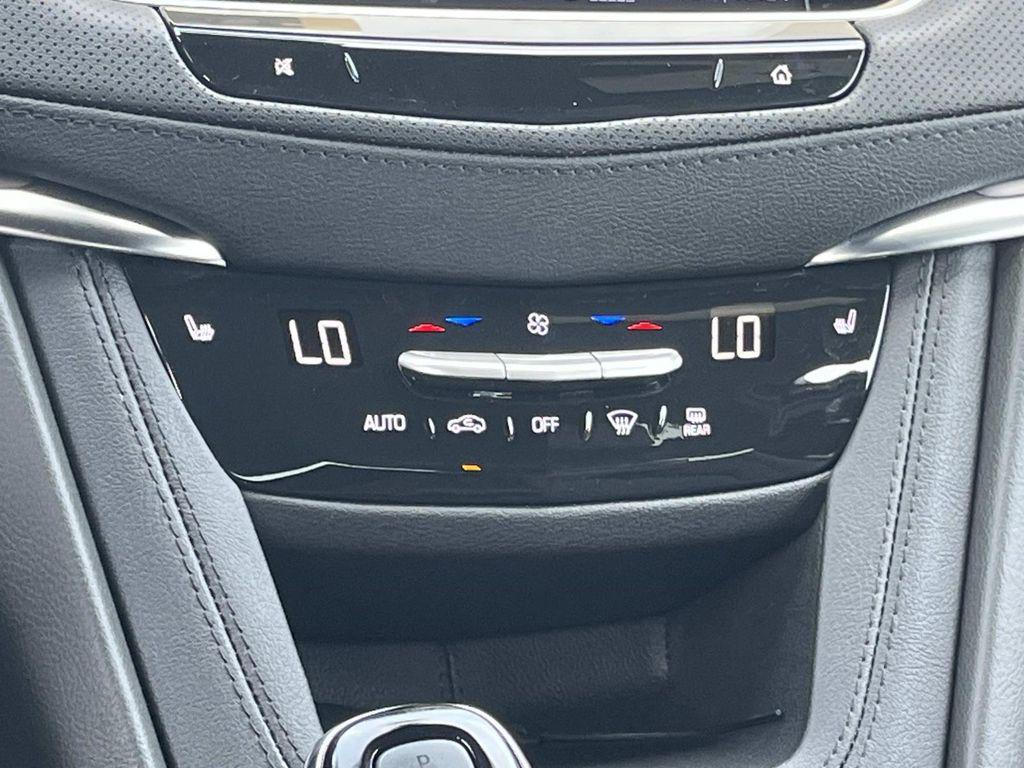 new 2026 Cadillac XT5 car, priced at $48,595