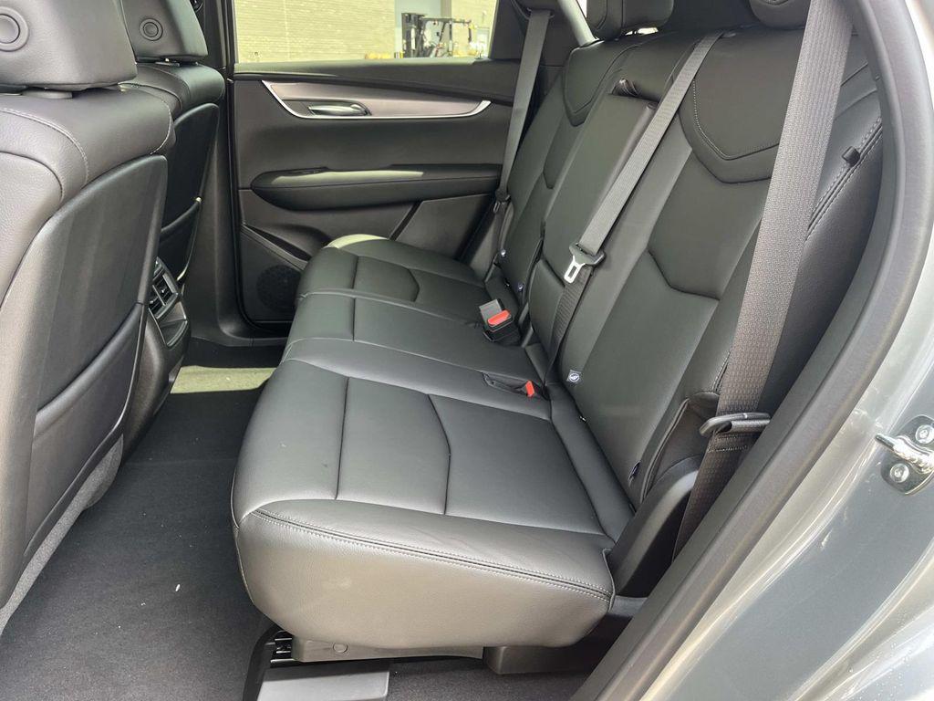 new 2026 Cadillac XT5 car, priced at $48,595