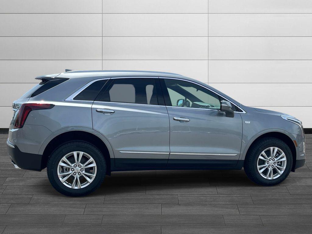 new 2026 Cadillac XT5 car, priced at $48,595