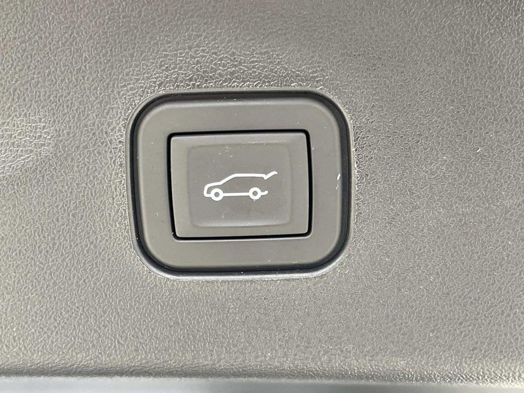 new 2026 Cadillac VISTIQ car, priced at $81,615