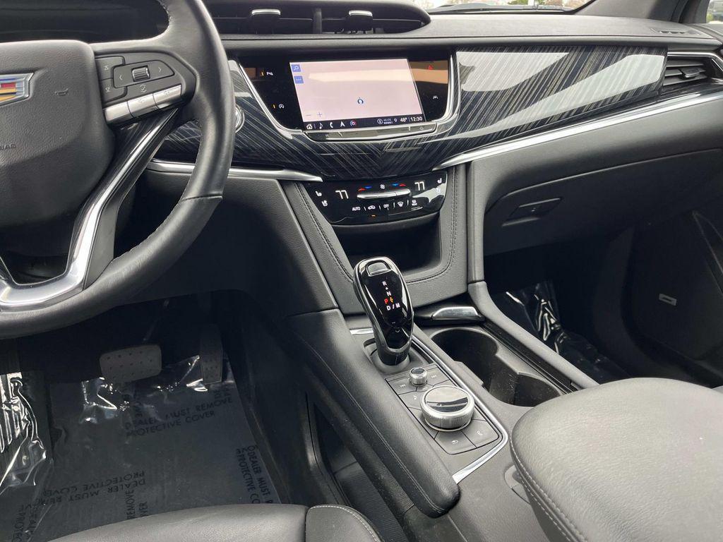 used 2024 Cadillac XT6 car, priced at $45,590