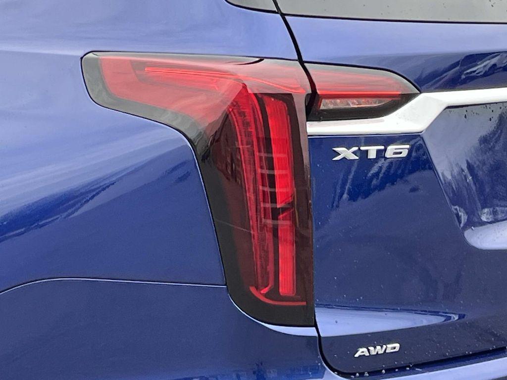 used 2024 Cadillac XT6 car, priced at $45,590