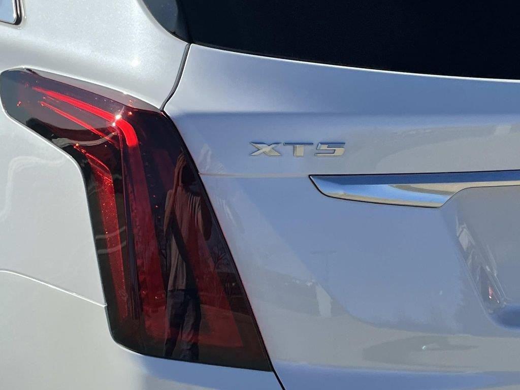 new 2026 Cadillac XT5 car, priced at $64,439