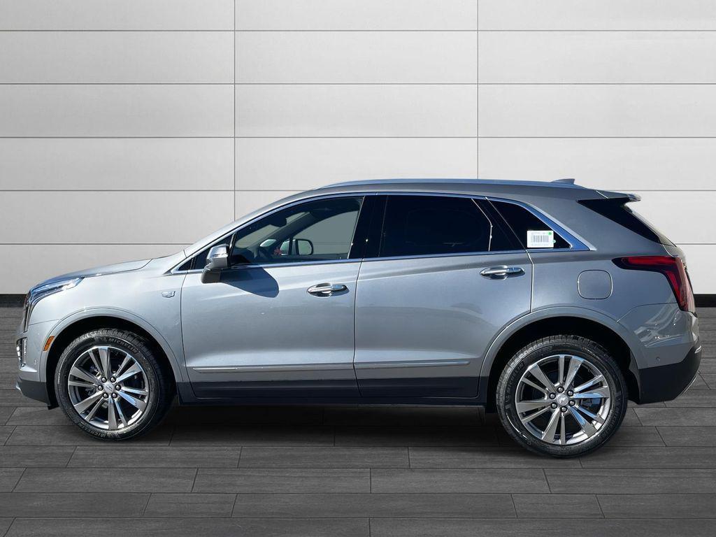 new 2025 Cadillac XT5 car, priced at $57,665