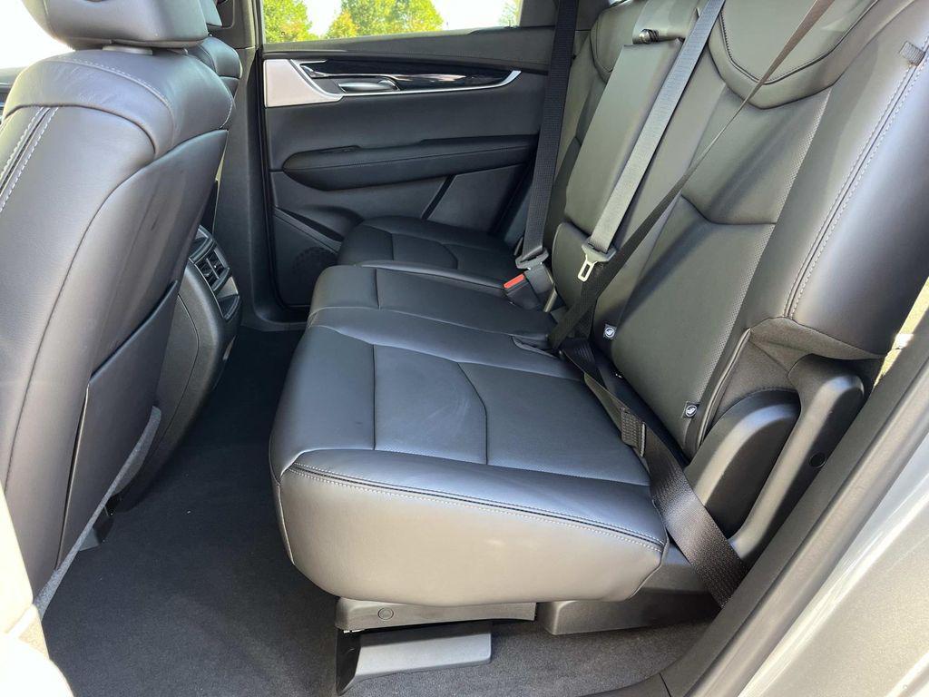 new 2025 Cadillac XT5 car, priced at $57,665