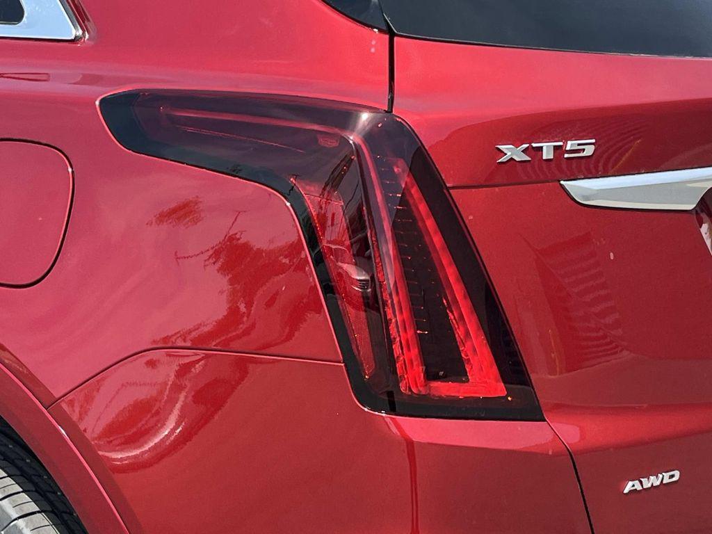 new 2026 Cadillac XT5 car, priced at $61,434