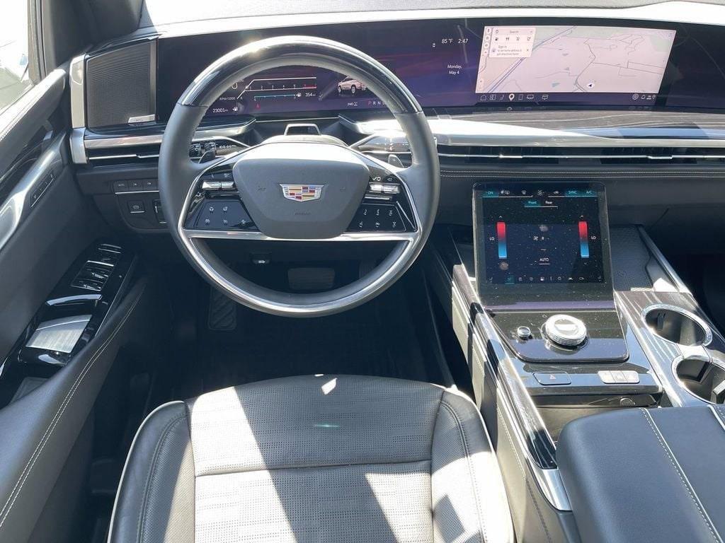 used 2025 Cadillac Escalade car, priced at $104,991