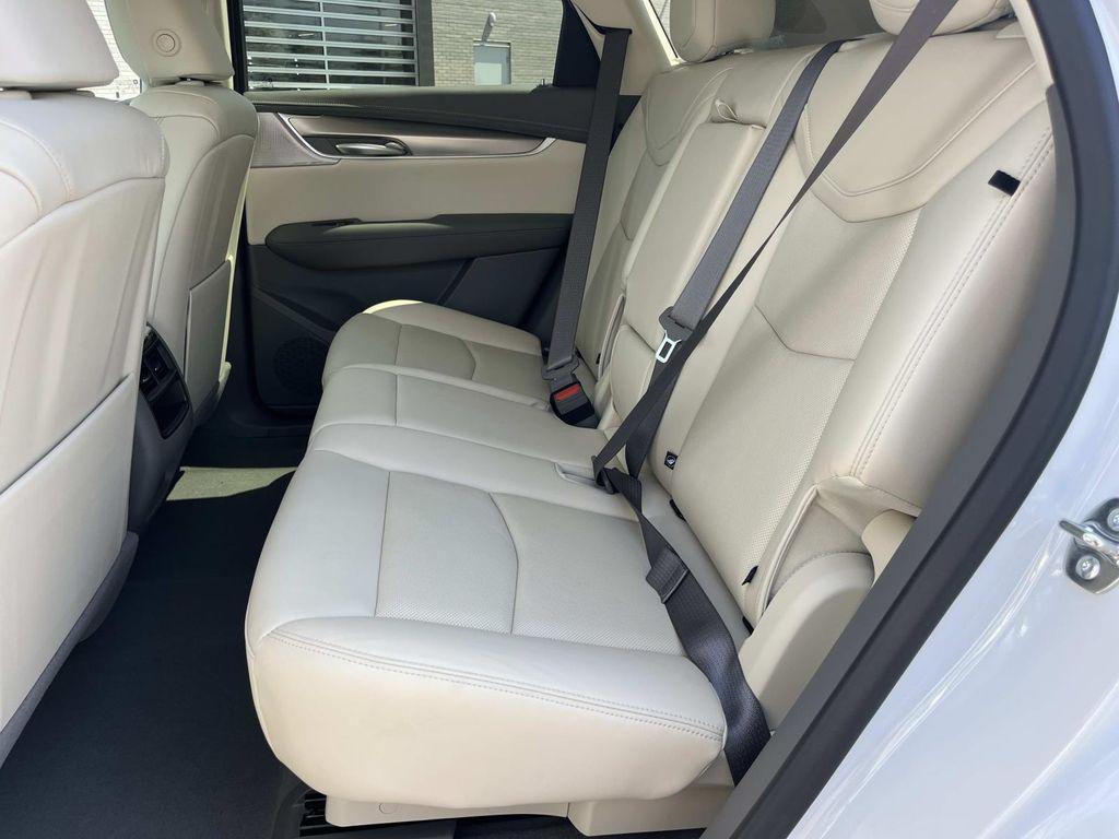 new 2026 Cadillac XT5 car, priced at $61,434