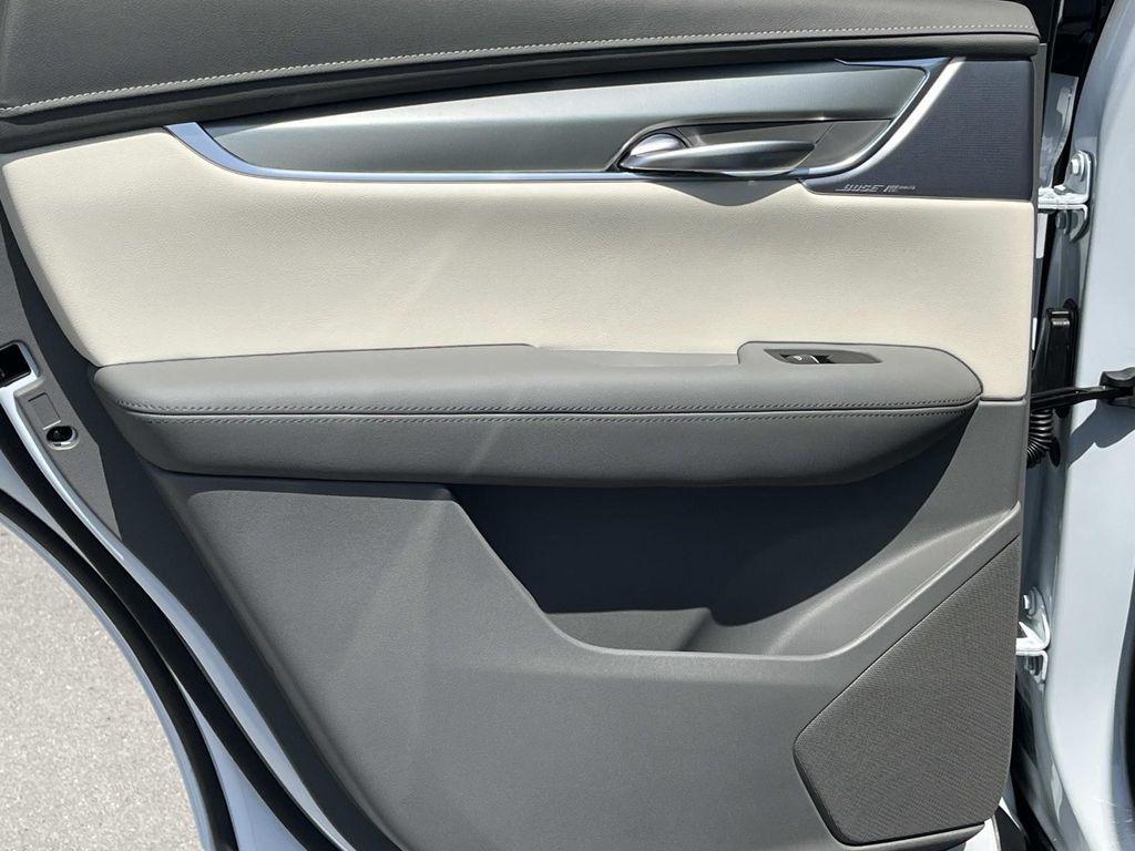 new 2026 Cadillac XT5 car, priced at $61,434