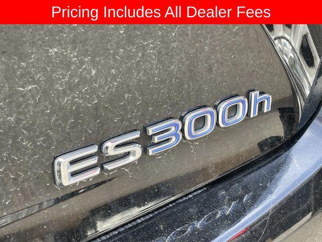 used 2013 Lexus ES 300h car, priced at $16,500
