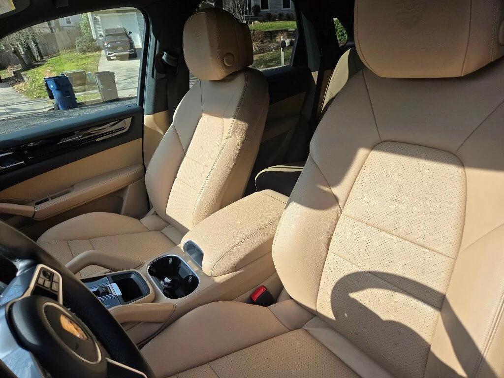 used 2022 Porsche Cayenne car, priced at $45,995