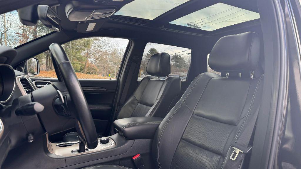 used 2015 Jeep Grand Cherokee car, priced at $11,995