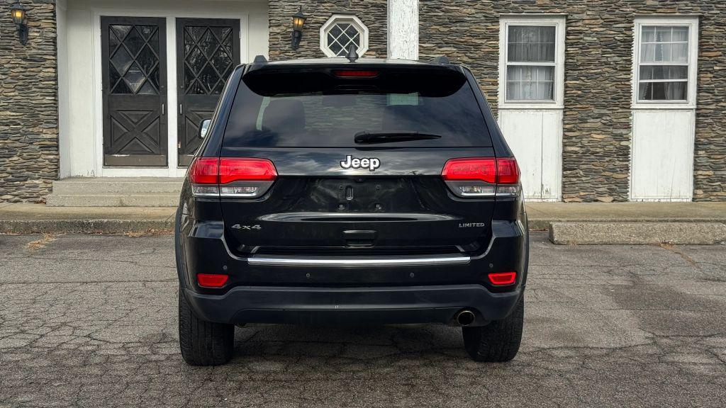 used 2015 Jeep Grand Cherokee car, priced at $11,995
