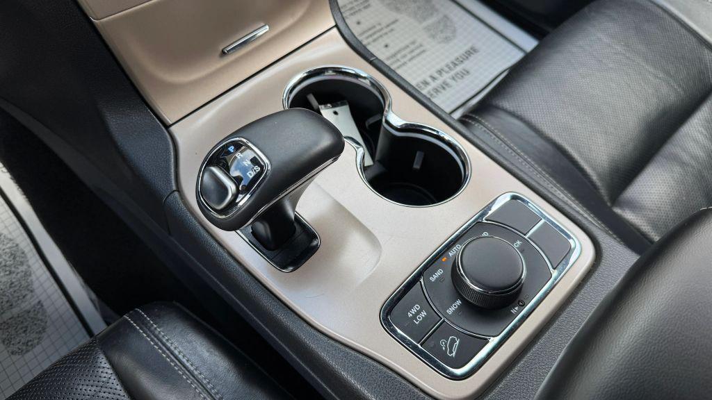 used 2015 Jeep Grand Cherokee car, priced at $11,995