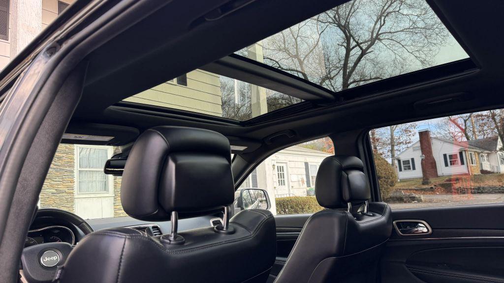 used 2015 Jeep Grand Cherokee car, priced at $11,995